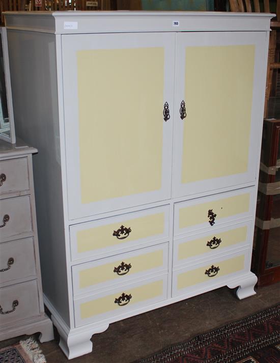 Painted cabinet(-)